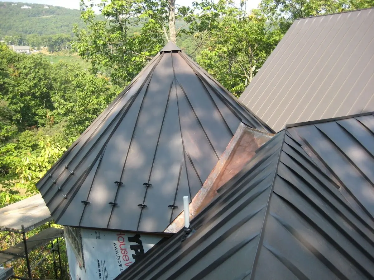 Professional Shingle Replacement & Repair by Craftsman Roofing in Waterford